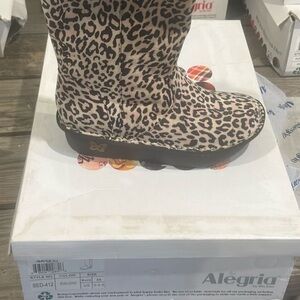 Alegria Women's Animal Print Winter Boots